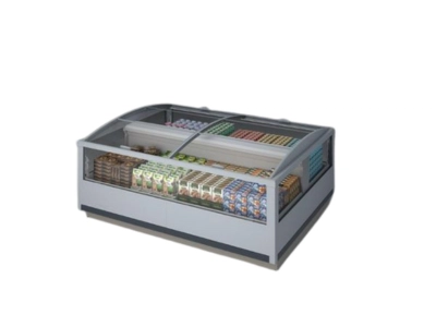 Isola refrigerata compatta con accesso facilitato per esposizione di latticini, snack e prodotti freschi, ideale per supermercati in Ticino – Frigo Control